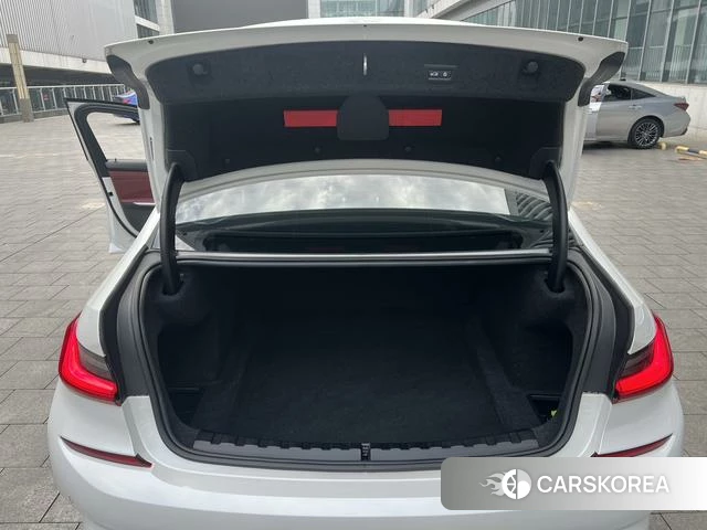 BMW 3 series 2021 Белый из Китая, фото 3
