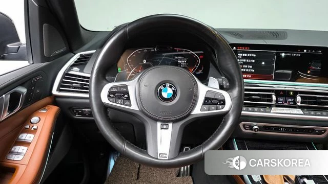 BMW X7 (G07) 2022 Черный из Кореи, фото 3