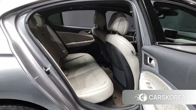 Genesis The New G70 2021 Серебристо-серый из Кореи, фото 3