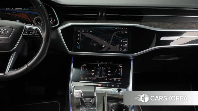 Audi A6 (C8) 2020 Белый из Кореи, фото 3