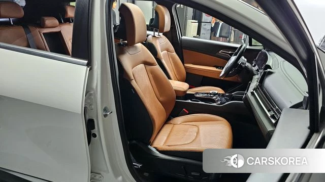 Kia Sportage 5th Generation Hybrid 2021 Белый из Кореи, фото 3