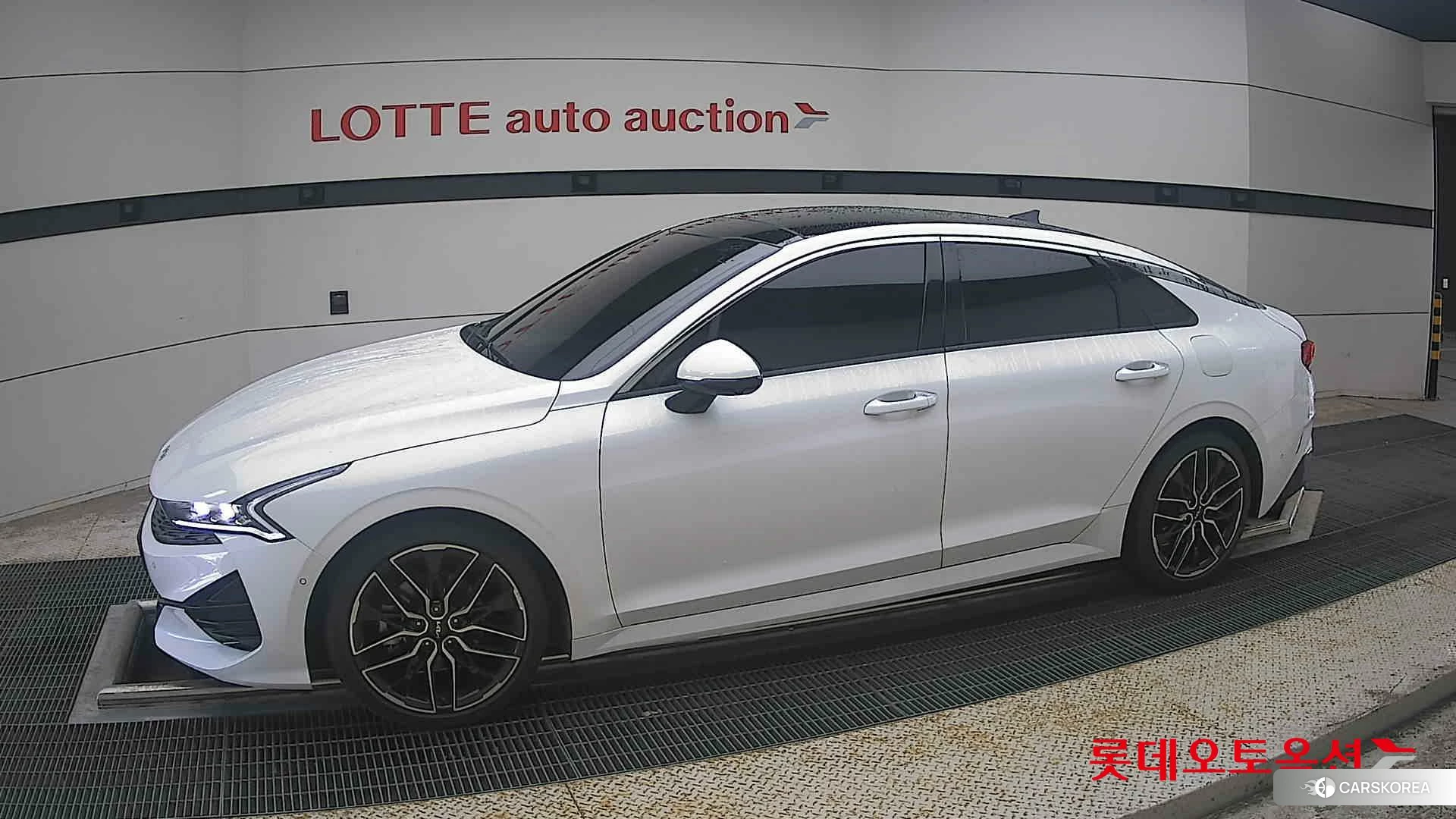 Kia K5 2022 Белый из Кореи, фото 3