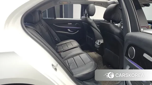 Mercedes-Benz E-Class W213 2020 Белый из Кореи, фото 3