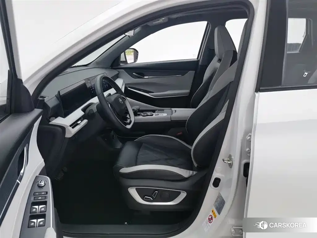 Chang'an CS75PLUS 2023 Белый из Китая, фото 3