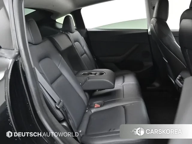 Tesla Model Y 2023 Черный из Кореи, фото 3