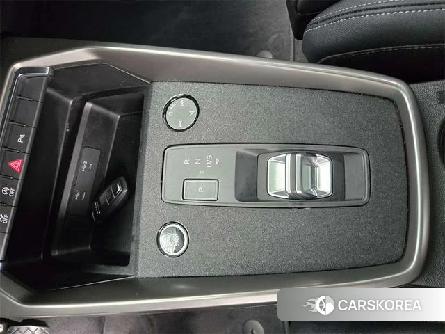 Audi A3 2022 Темно-серый из Китая, фото 3