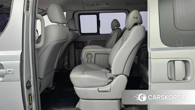 Hyundai The New Grand Starex 2018 Серебряный из Кореи, фото 3