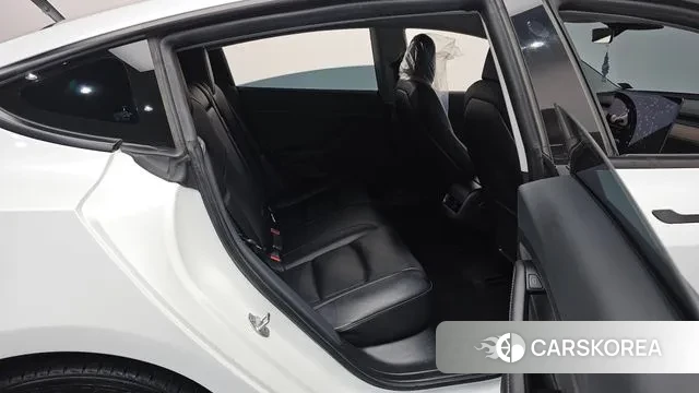 Tesla Model 3 2022 Белый из Кореи, фото 3