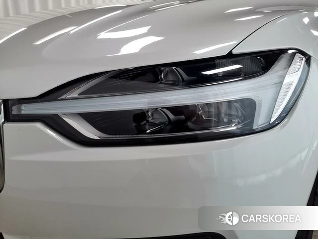 Volvo XC60 2018 Белый из Китая, фото 3