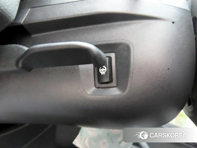 BMW X1 (F48) 2022 Черный из Кореи, фото 3