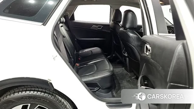 Kia Sportage 5th Generation Hybrid 2021 Белый из Кореи, фото 3