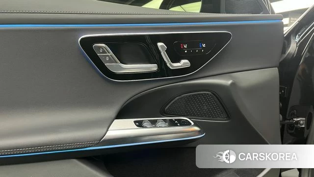 Mercedes-Benz E-Class W214 2026 Черный из Кореи, фото 3