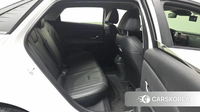 Hyundai Avante (CN7) 2022 Белый из Кореи, фото 3