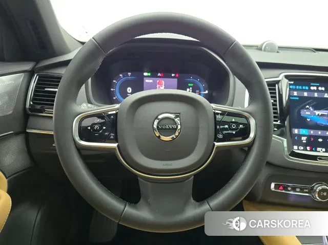 Volvo XC90 second Generation 2024 Белый из Кореи, фото 3