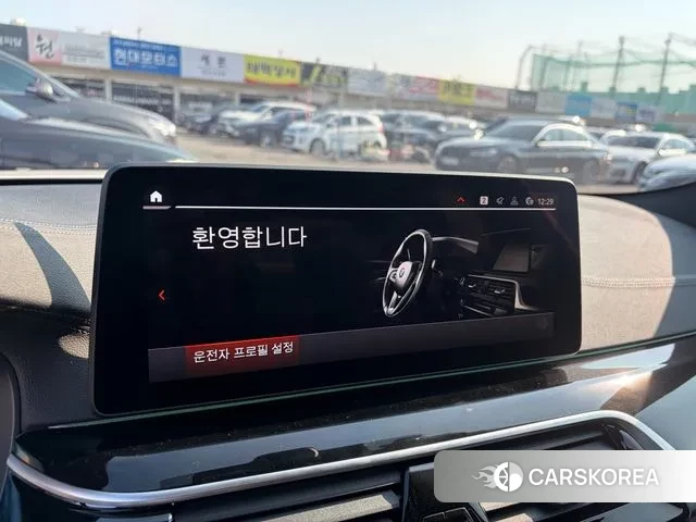 BMW 5 Series (G30) 2021 Белый из Кореи, фото 3