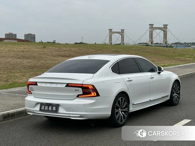 Volvo S90 2024 Белый из Китая, фото 3