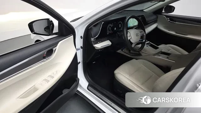 Hyundai The New Grandeur IG Hybrid 2021 Белый из Кореи, фото 3
