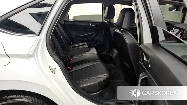 Volkswagen 7th Generation of Jetta 2023 Белый из Кореи, фото 3