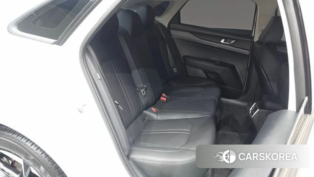 Kia The New K5 3rd generation 2024 Белый из Кореи, фото 3