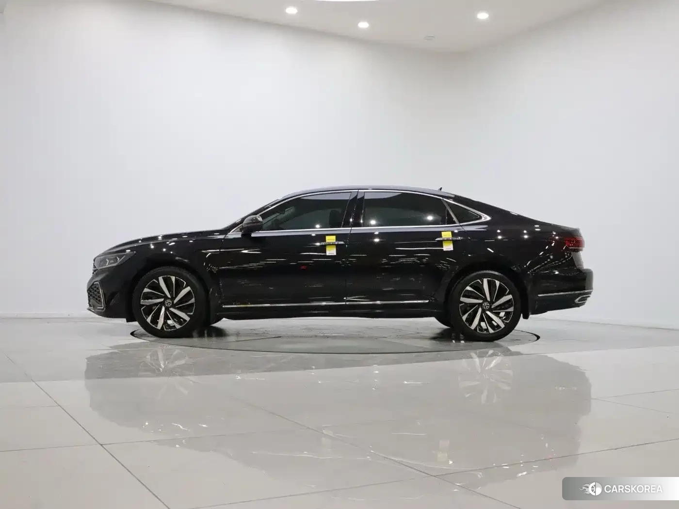 Volkswagen Passat 2022 Черный из Китая, фото 3