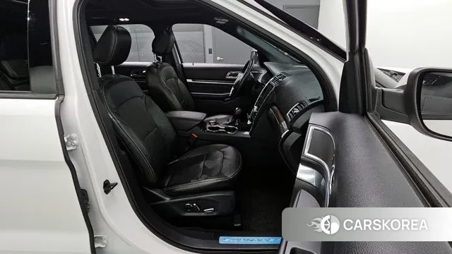Ford Explorer 2018 Белый из Кореи, фото 3