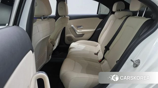 Mercedes-Benz A-Class W177 2021 Белый из Кореи, фото 3