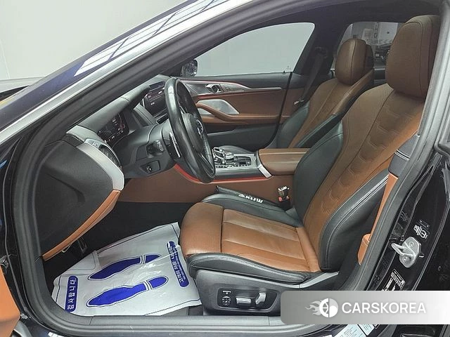 BMW 8 Series (G15) 2020 Черный из Кореи, фото 3