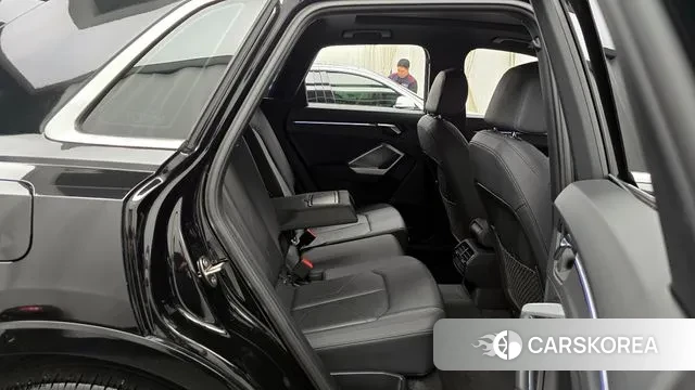 Audi Q3 (F3) 2020 Черный из Кореи, фото 3