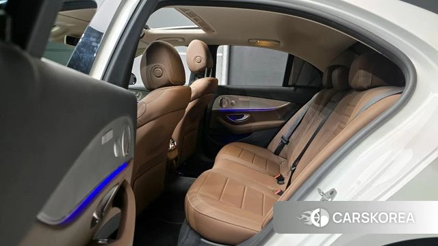 Mercedes-Benz E-Class W213 2019 Белый из Кореи, фото 3