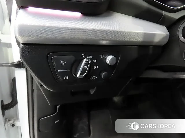 Audi Q5 (FY) 2023 Белый из Кореи, фото 3