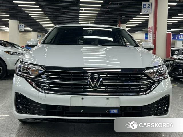 Volkswagen Sagitar 2024 Белый из Китая, фото 3