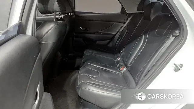 Hyundai Avante Hybrid (CN7) 2022 Черный из Кореи, фото 3