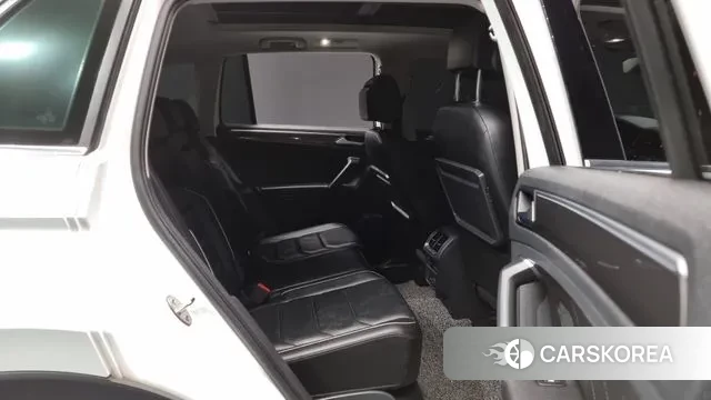 Volkswagen Tiguan second Generation 2020 Белый из Кореи, фото 3