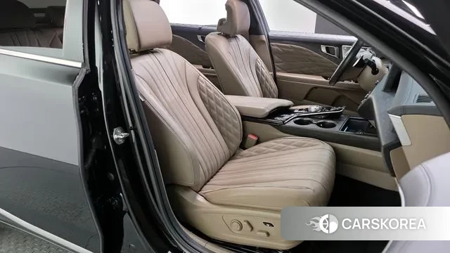 Kia K8 2023 Черный из Кореи, фото 3