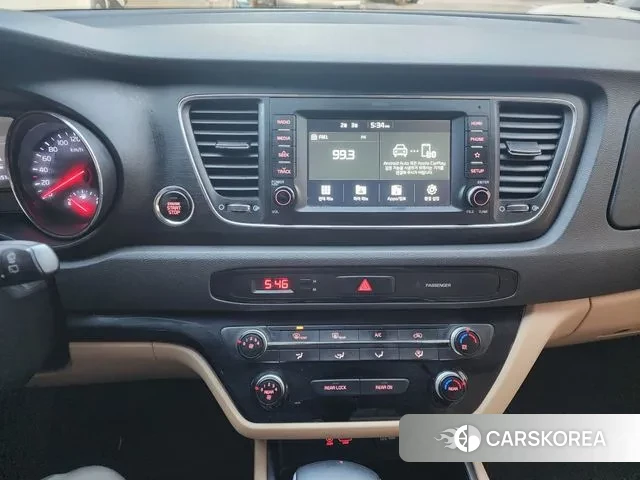 Kia The New Carnival 2019 Белый из Кореи, фото 3