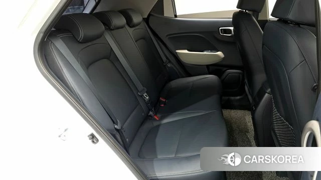 Hyundai Venue 2023 Белый из Кореи, фото 3