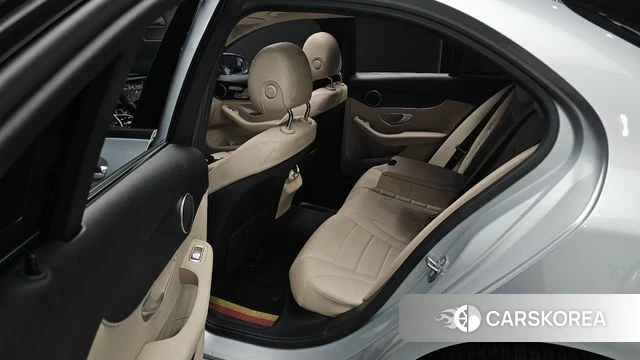 Mercedes-Benz C-Class W205 2019 Серебристо-серый из Кореи, фото 3
