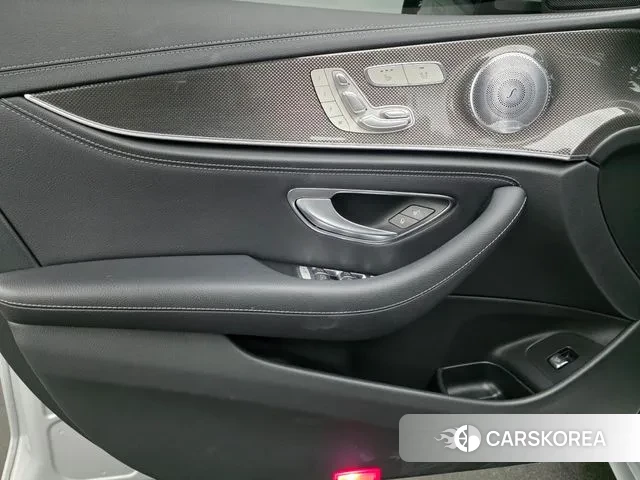 Mercedes-Benz E-Class W213 2020 Серебряный из Кореи, фото 3