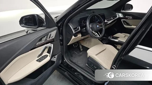 BMW X1 (U11) 2023 Черный из Кореи, фото 3