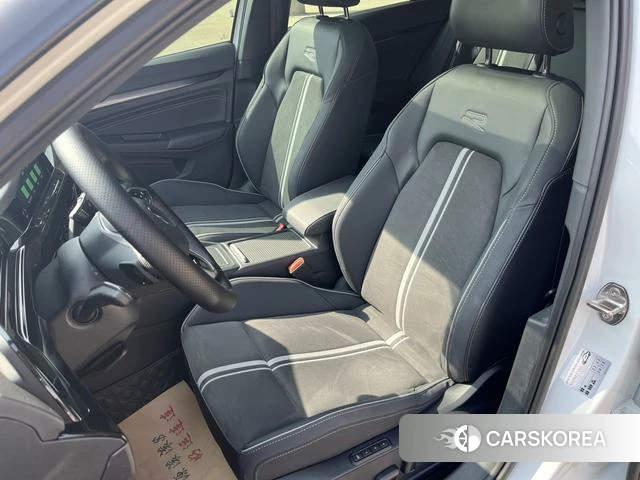 Volkswagen Golf 2024 Черный из Китая, фото 3