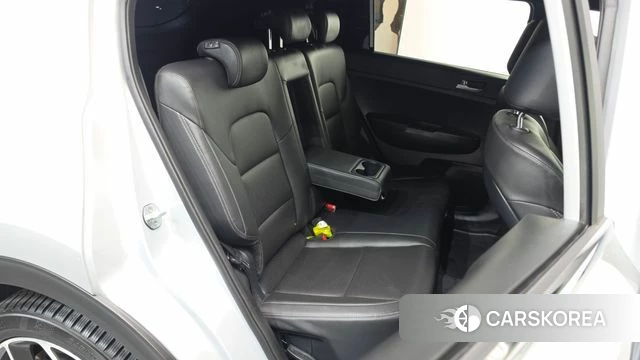Kia Sportage The Bold 2021 Серебристо-серый из Кореи, фото 3