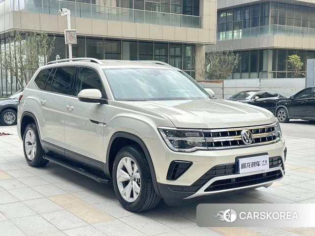 Volkswagen Tourang 2022 Серебристо-серый из Китая, фото 3