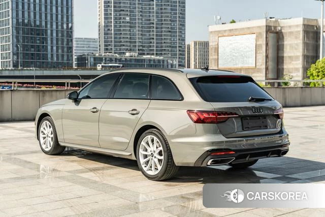Audi A4 (import) 2024 Темно-серый из Китая, фото 3
