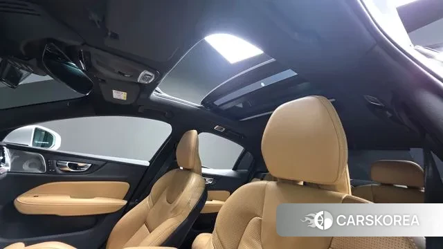 Volvo S60 3rd generation id 2901820 из Кореи 3