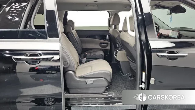 Kia The New Carnival 4th Generation 2024 Черный из Кореи, фото 3