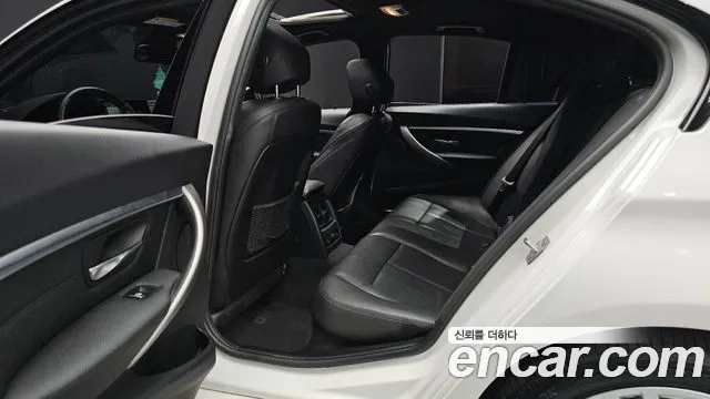 BMW 3 Series (F30) 2018 Белый из Кореи, фото 3