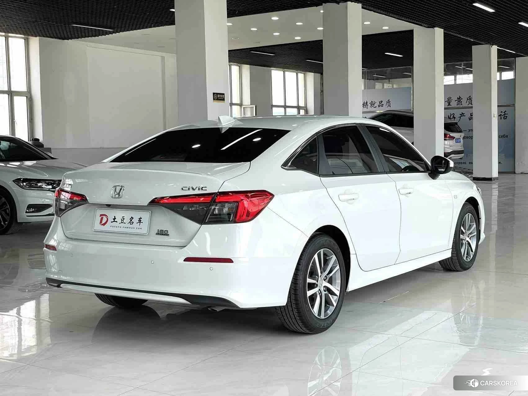 Honda Civic 2021 Белый из Китая, фото 3