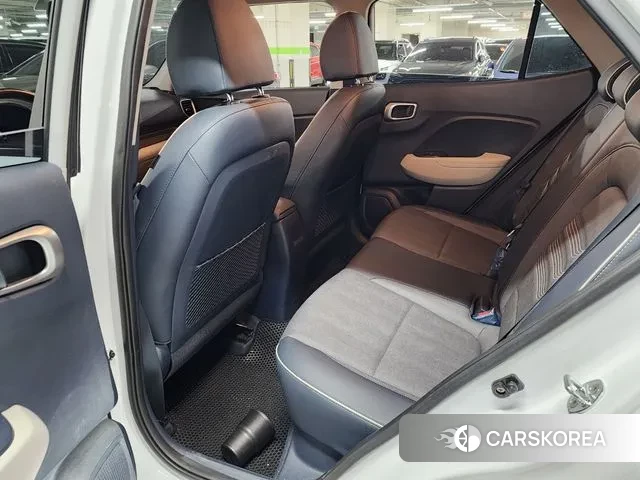 Hyundai Venue 2020 Белый из Кореи, фото 3