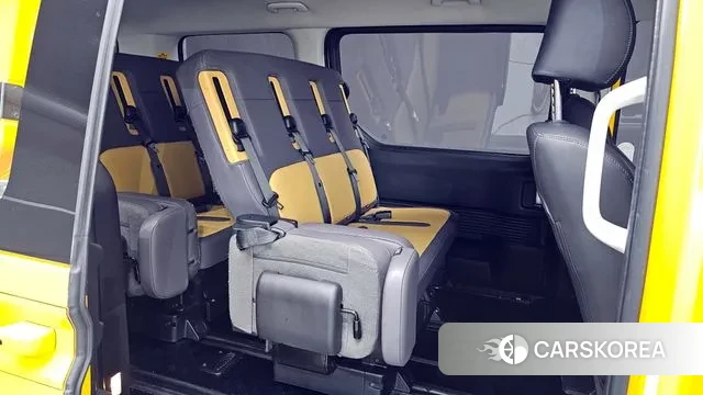 Hyundai Staria 2024 Желтый из Кореи, фото 3