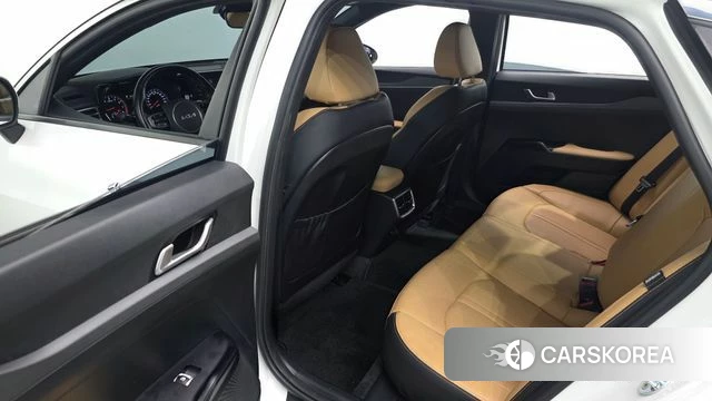 Kia K5 3rd generation 2022 Белый из Кореи, фото 3
